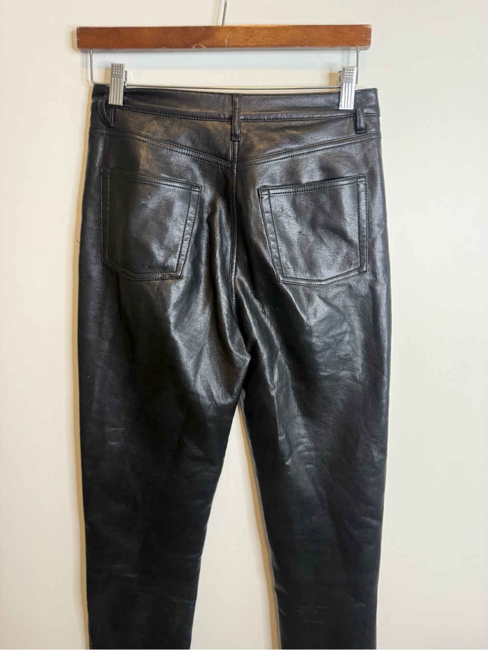 Aritzia Wilfred Melina Vegan Leather Pants Size 4 black - Picture 6 of 7